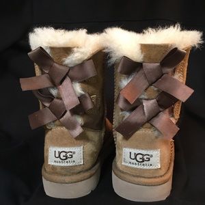 UGG Australia Bailey Bow II Boot, Toddler size 8